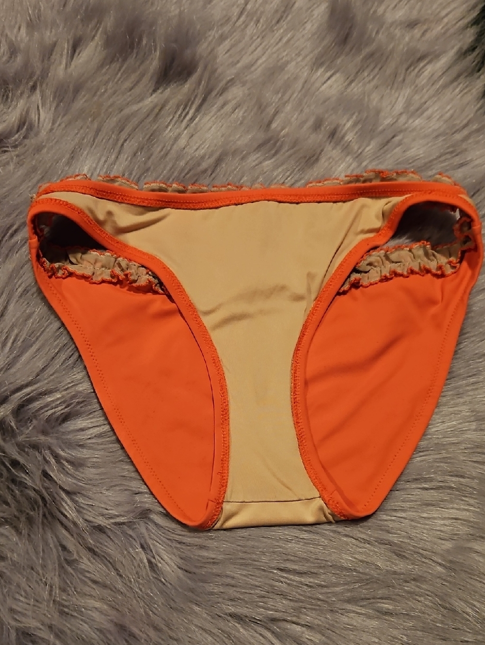 Victoria Secret Coral Triangle Ruffle Bikini - Picture 8 of 14